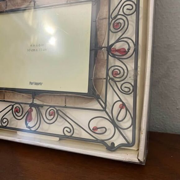 NWT Pier 1 4x6 Black Metal and Beaded Wire Rectangular Photo Frame - Picture 3 of 8